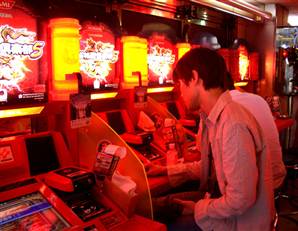 060725_bradjapan_hsmall-widec